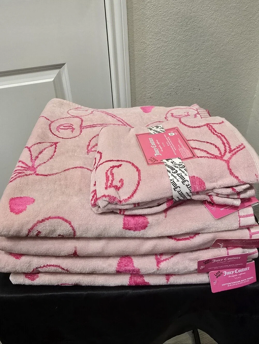 Juicy Couture Home JC Logo Cherries Plush Viscose Jacquard Bath Towel Set